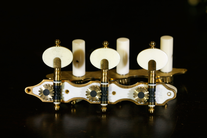 バルジャック ギターの糸巻 ハウザースタイル アイボロイド