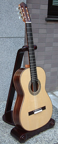 �N���V�b�N�M�^�[�@�P�r���E�A����