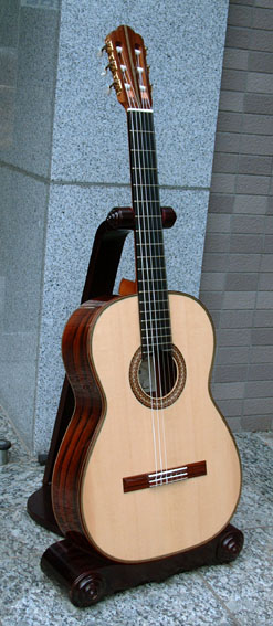 �N���V�b�N�M�^�[�@�n�E�U�[3