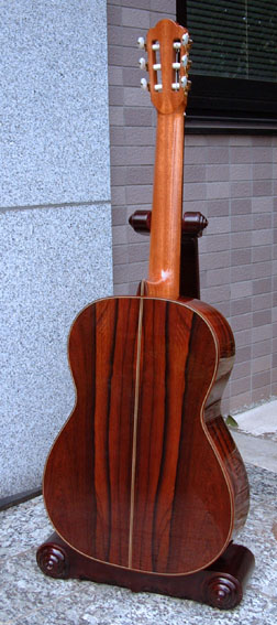 �N���V�b�N�M�^�[�@�n�E�U�[3