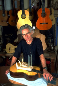 �N���V�b�N�M�^�[�@�P�l�X�E�q��