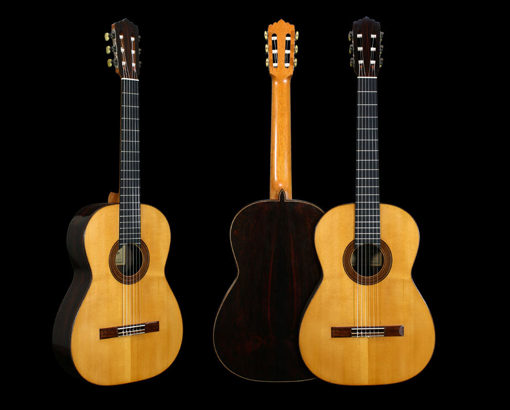 ���}�j���X�@�M�^�[