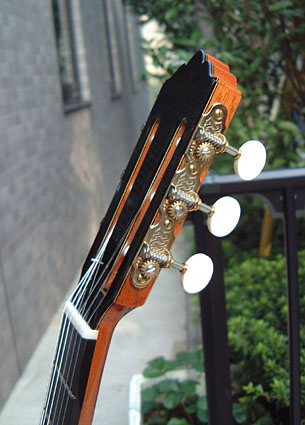 �N���V�b�N�M�^�[�@���o�[�g�E���b�N