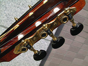 �N���V�b�N�M�^�[�@�T�E�X�G��